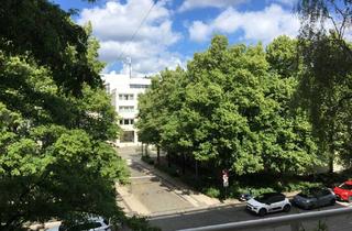 Wohnung kaufen in Winzererstraße 32, 80797 München, München - Großzügige Dreizimmer-Wohnung in ruhiger Lage Maxvorstadt