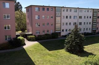 Wohnung kaufen in Kornblumenring 71, 12357 Rudow, Helle, großzügige und grün gelegene 2 1/2-Zimmer-Wohnung