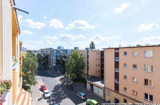 Wohnung kaufen in Wilsnacker Straße 19, 10559 Tiergarten, Ruhige 2-Zimmerwohnung mit West-Balkon und Aufzug