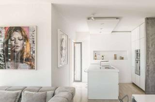 Wohnung kaufen in Skylineblick, 60327 Gutleutviertel, Design-Apartment auf der Westhafen-Mole mit Skyline-Blick, Balkon, Bulthaup Küche und TG-Stellplatz