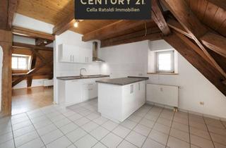 Wohnung kaufen in 78187 Geisingen, Wohnen mit Charakter – stilvolle Maisonettewohnung im Dachgeschoss