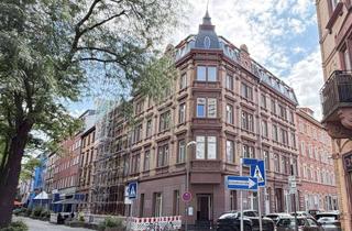 Wohnung kaufen in 67063 Ludwigshafen, Top ausgestattete 2-ZI-Wohnung im Stilaltbau mit Fahrstuhl in zentraler und verkehrsgünstiger Lage
