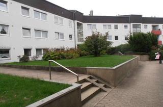 Wohnung kaufen in Lange Weihe xxx, 30880 Laatzen, Wohnen mit Charakter: 2,5 Zimmer-Dachgeschosswohnung in Laatzen