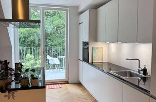 Wohnung mieten in 40545 Oberkassel, Stilvolle 3,5-Zimmer-Wohnung mit großer Terrasse, offenem Wohnbereich & Kamin in Bestlage Oberkassel