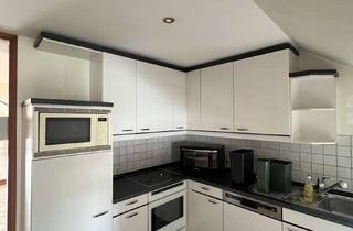 Wohnung mieten in 33378 Rheda-Wiedenbrück, geräumige Wohnung mit Einbauküche, Einbauschränken und direktem Zugang zum Garten