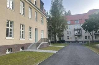 Wohnung mieten in 15806 Zossen, Wohnen im Denkmal - Ihr neues Zuhause im Grünen mit Balkon