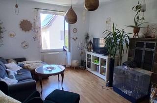 Wohnung mieten in Aispachstr. 19, 72764 Reutlingen, Großzügige 3-Zimmerwohnung mit Veranda und Gartenanteil