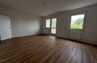 Wohnung mieten in Dr.-Otto-Just-Straße 84, 08468 Reichenbach, Moderne 3-Raumwohnung mit Balkon