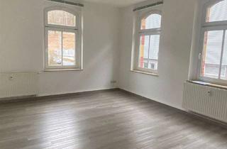Wohnung mieten in Fabrikstraße, 09390 Gornsdorf, Attraktive 3-Zimmerwohnung mit großem Wohnzimmer und Pantry-Küche in schöner Umgebung!