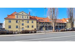Wohnung mieten in Badstraße 43 a, 95444 City, Leben im Denkmal "Alter Stadtbauhof": Helle 2,5-Zimmer-Wohnung mit Balkon