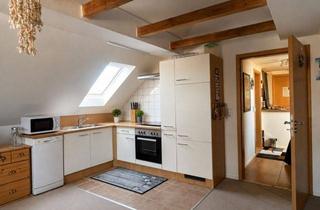 Wohnung mieten in 26409 Wittmund, Dachgeschosswohnung mit EBK und PKW-Stellplatz in Feldrandlage!