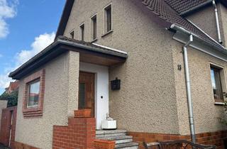 Doppelhaushälfte kaufen in Schillerstraße 13, 17235 Neustrelitz, Gepflegte Doppelhaushälfte mit Garage in ruhiger Wohnlage