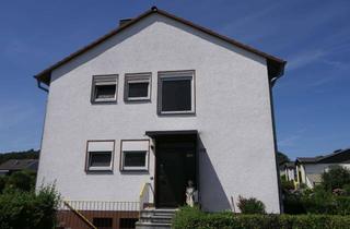 Doppelhaushälfte kaufen in Altenrather Straße 103, 53797 Lohmar, Doppelhaushälfte in Lohmar: 6 Zimmer auf 135 Quadratmetern - Bau eines weiteren Haus möglich