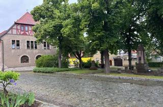 Haus kaufen in 06577 Etzleben, Günstiges Wohnhaus mit Innenhof und Scheune in Thüringen