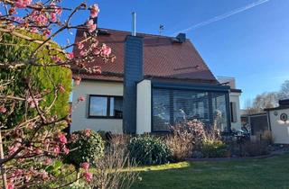 Einfamilienhaus kaufen in 01587 Riesa, Wohnen mit Wellnessfaktor - Exklusives Einfamilienhaus in Riesa mit Sauna, Jacuzzi & Wintergarten!