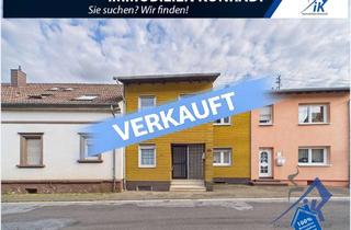 Reihenhaus kaufen in 66882 Hütschenhausen, IK | Hütschenhausen: Renovierungsbedürftiges Reihenhaus