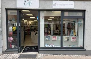 Gewerbeimmobilie kaufen in 73230 Kirchheim, Attraktive Kapitalanlage! Zentrale Ladeneinheit in Kirchheim zu verkaufen