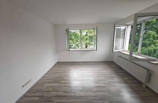 Wohnung mieten in Niederauerbacher Straße 5b, 08228 Rodewisch, Helle 3-Raum-Wohnung in ruhiger Lage mit Blick ins Grüne