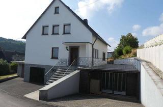 Haus kaufen in 54341 Fell, Achtung junge Familie - Freistehendes Wohnhaus mit 2 Garagen und großen Terrassen in Fell