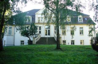 Haus kaufen in 17039 Neuenkirchen, Imposantes Gutshaus Neuenkirchen | ein Angebot von alteshaus.com