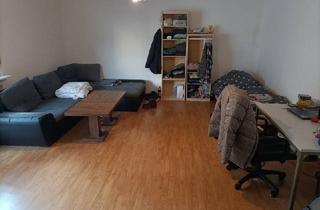 Wohnung mieten in 60599 Frankfurt, Frankfurt am Main - Sehr großes Zimmer mit Balkon in 2er WG