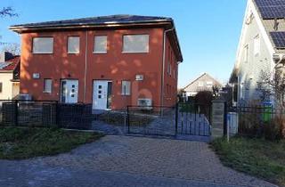 Doppelhaushälfte kaufen in 15366 Hönow, Hönow - KFW-EFFIZIENZ TRIFFT HIGH-END-DESIGN
