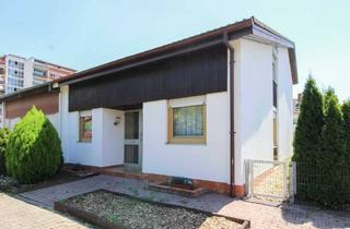 Einfamilienhaus kaufen in 64646 Heppenheim, Reihenendhaus mit großem Garten, Garage und viel Potenzial für Ihr neues Zuhause