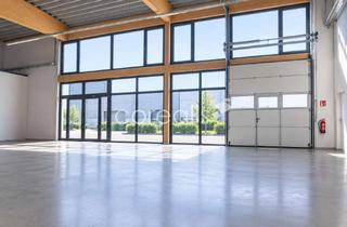 Gewerbeimmobilie mieten in 42853 Innen, Remscheid | 700m² Lagerhalle / Showroom | ebenerdig