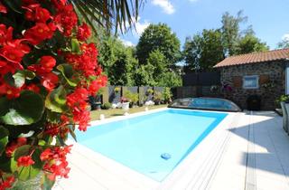 Anlageobjekt in 45525 Hattingen, Attraktives Wohn-/ Geschäftshaus mit vier Wohneinheiten, Gewerbeeinheit, Büro, Garten und Pool