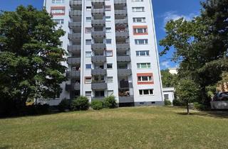 Wohnung kaufen in 12207 Berlin, Hauptstadtmakler-Bezugsfreie Wohnung mit Stellplatz und tollem Ausblick