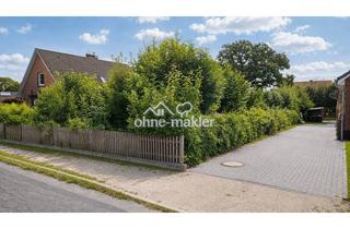 Immobilie kaufen in Manhagen 8a, 23869 Elmenhorst, 880 m² Baugrundstück ohne Baubindung mit genehmigter Planung für zwei Einfamilienhäuser