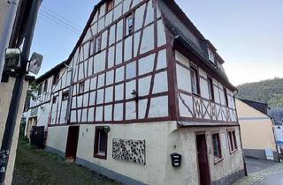 Mehrfamilienhaus kaufen in 56850 Hahn, Hahn - Mehrfamilienhaus mit 3 Wohnungen in Enkirch