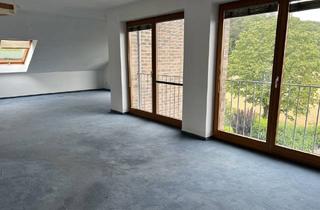 Wohnung mieten in 53639 Königswinter, Königswinter - Helle 3-Zimmer-Maisonette mit Dachterrasse in Königswinter-Heisterbacherrott