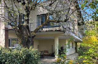 Einfamilienhaus kaufen in 97199 Ochsenfurt, Ochsenfurt - Freistehendes Einfamilienhaus in Hanglage mit Panoramablick