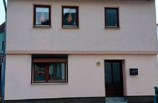 Einfamilienhaus kaufen in 39387 Oschersleben, Oschersleben (Bode) - Einfamilienhaus mit Hofstück und große Garage zu verkaufen