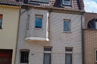 Haus kaufen in 46562 Voerde, Voerde (Niederrhein) - Mehrgenerationen-Haus mit 2 Küchen, 2 Bädern und großem Garten
