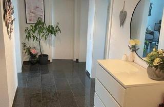 Wohnung kaufen in 52351 Düren, Düren - Vermietete 4-Zimmer-Wohnung mit Garage provisionsfrei in Düren