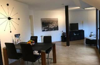 Wohnung kaufen in 53179 Bonn, Bonn - Lichtdurchflutete 2-Zimmer-DG-Wohnung mit Sonnenbalkon am Rhein
