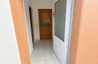 Wohnung kaufen in Im Markenfeld 31, 58642 Iserlohn, Gepflegte 1,5-Zimmer-Souterrainwohnung mit Einbauküche und Fußbodenheizung in Iserlohn-Letmathe