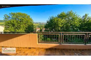 Wohnung kaufen in 66663 Merzig, MERZIG-MECHERN: 102 m² WOHNUNG MIT 2 SCHLAFZIMMERN / BALKON UND WEITBLICK / GARAGE