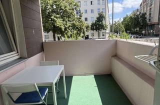 Wohnung kaufen in Branderburgische 41, 10707 Wilmersdorf, Wohnen nahe Ku´damm: 2 Zimmer-Wohnung mit Balkon und Dachterrasse