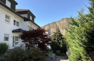Wohnung kaufen in 55583 Bad Münster-Ebernburg, Wohnen mit Charakter: 3-Zimmer-Wohnung in Bad Münster am Stein-Ebernburg
