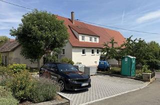 Wohnung mieten in Spitalhof, 72124 Pliezhausen, Neu renovierte 3-Zimmer-Maisonettenwohnung! Balkon mit sagenhaftem Weitblick inklusive!