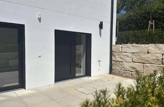 Wohnung mieten in 72555 Metzingen, Charmante 2-Zi-Wohnung (40m²) in bester Lage mit großer Terrasse (16m²) - ideal für Pendler
