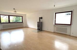 Wohnung mieten in 73079 Süßen, Helle 3,5-Zimmer-Wohnung mit Balkon und Kaminofen