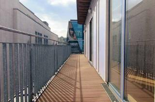 Wohnung mieten in 50667 Altstadt & Neustadt-Nord, Exklusive Dachgeschosswohnung mit 105 m² im Herzen der Kölner Innenstadt
