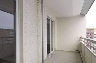 Wohnung mieten in Weißenfelser Straße 45, 06132 Silberhöhe, Barrierearme Wohnung für Zwei