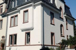 Wohnung mieten in 60388 Bergen-Enkheim, Helle 4 ZKB Maisonettewohnung / Sanierter Altbau