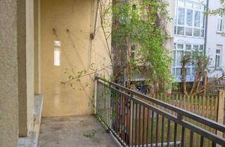 Wohnung kaufen in 04229 Leipzig, Leipzig Schleußig - Viel Platz auf einer Etage