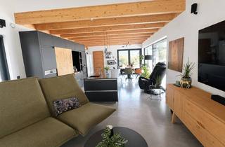 Haus kaufen in 94532 Außernzell, Architektenhaus mit Pool, Einliegerwohnung und KfW-40-Plus-Standard